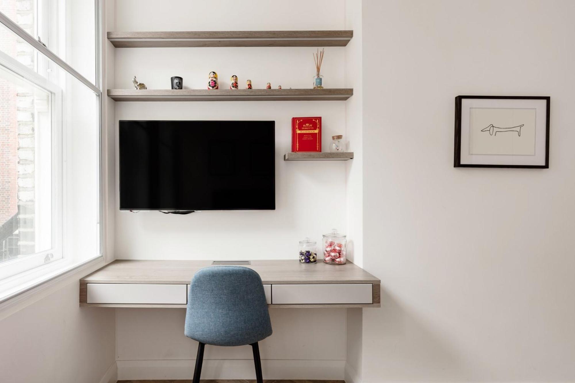 Modern Apartment & Rooms At Charing Cross ロンドン エクステリア 写真